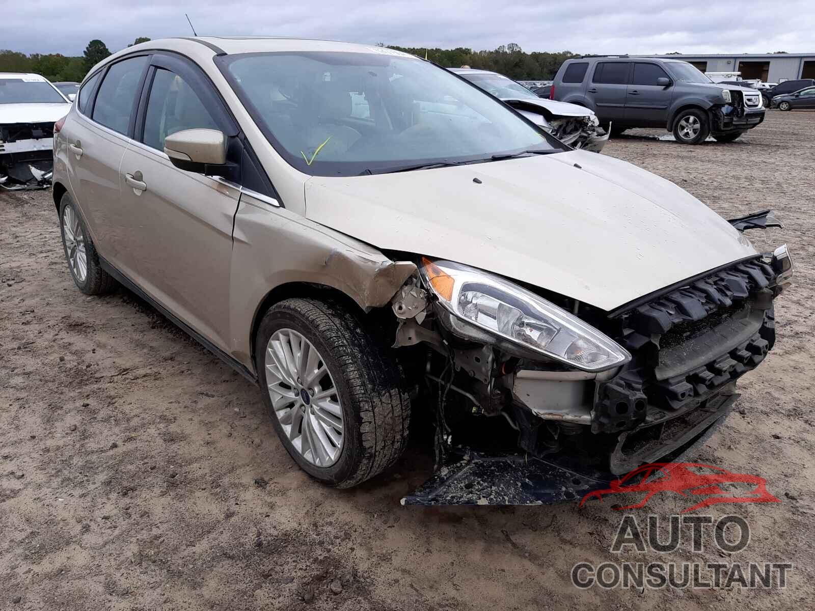 FORD FOCUS 2018 - 1FADP3N21JL220357
