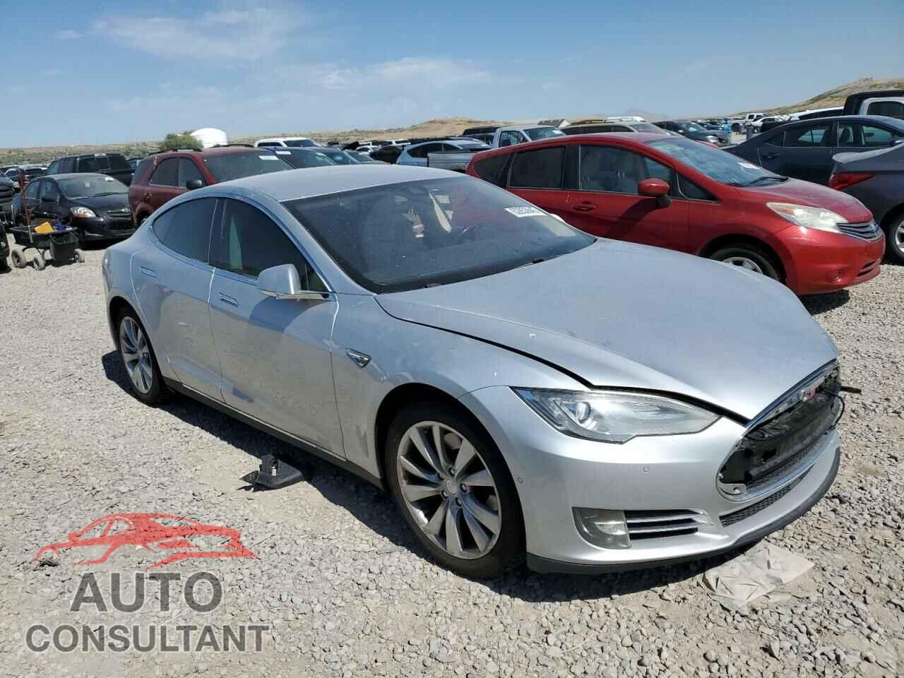 TESLA MODEL S 2015 - 5YJSA1S16FFP77018