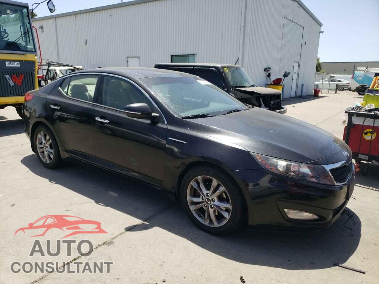 KIA OPTIMA 2011 - KNAGN4A73B5174229