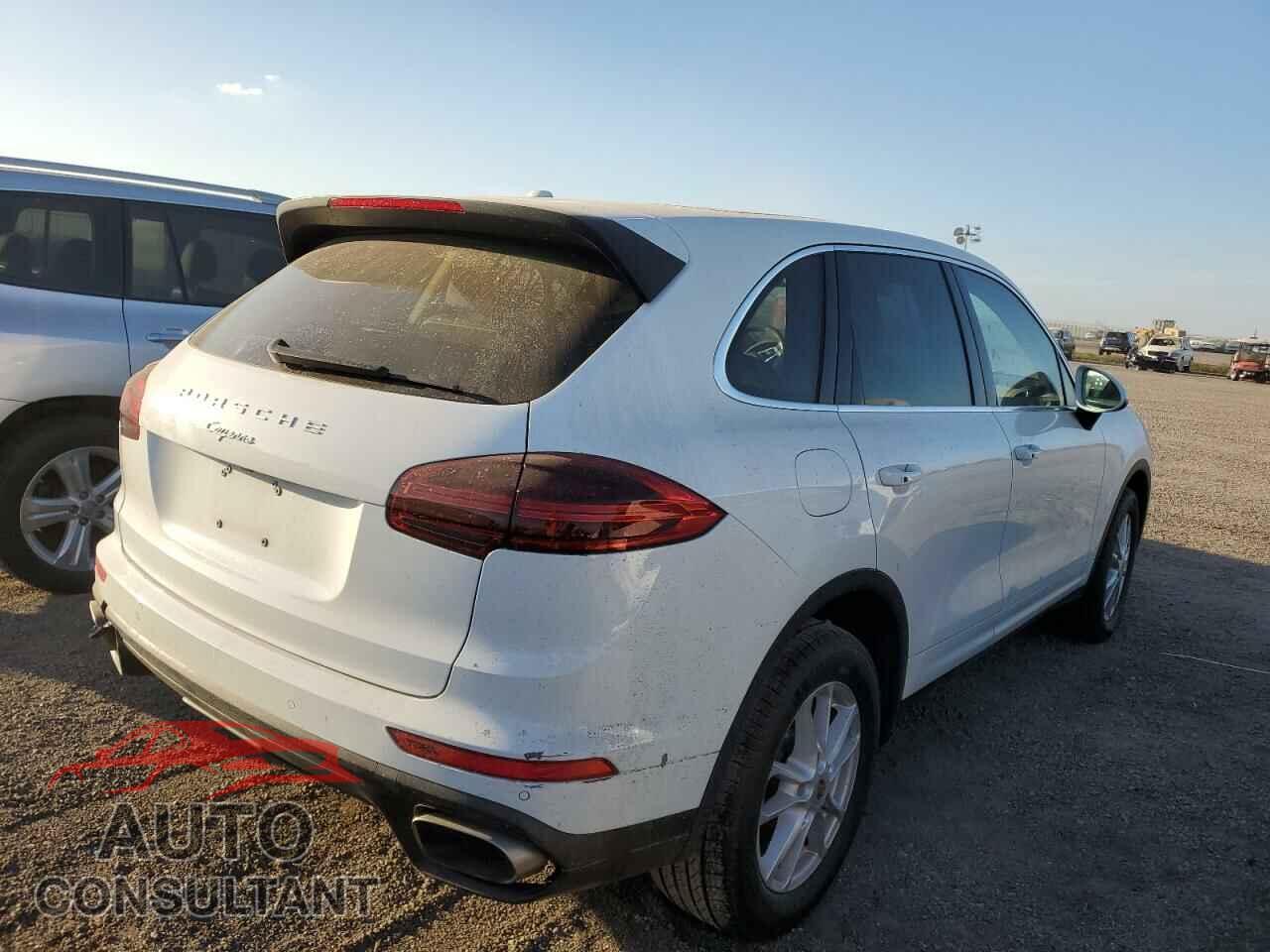 PORSCHE CAYENNE 2016 - WP1AA2A24GKA09200