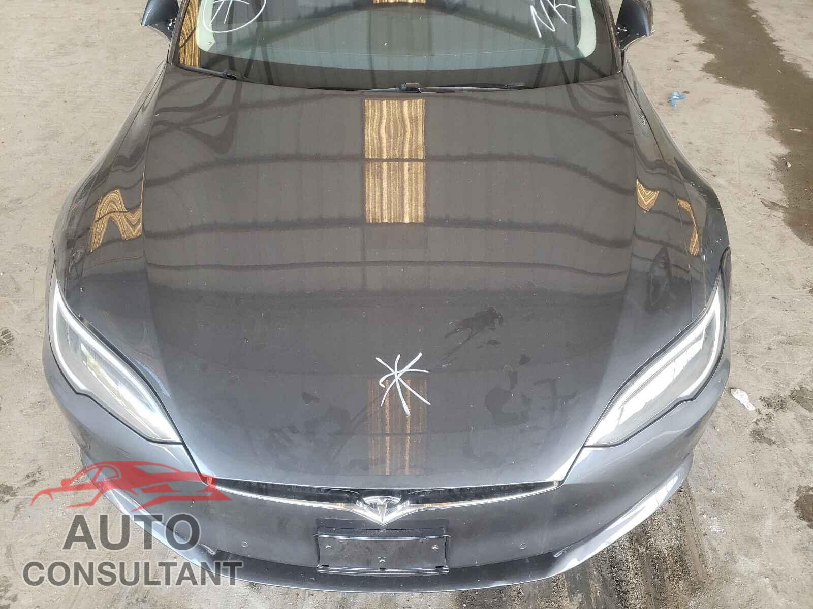 TESLA MODEL S 2018 - 5YJSA1E44JF263425