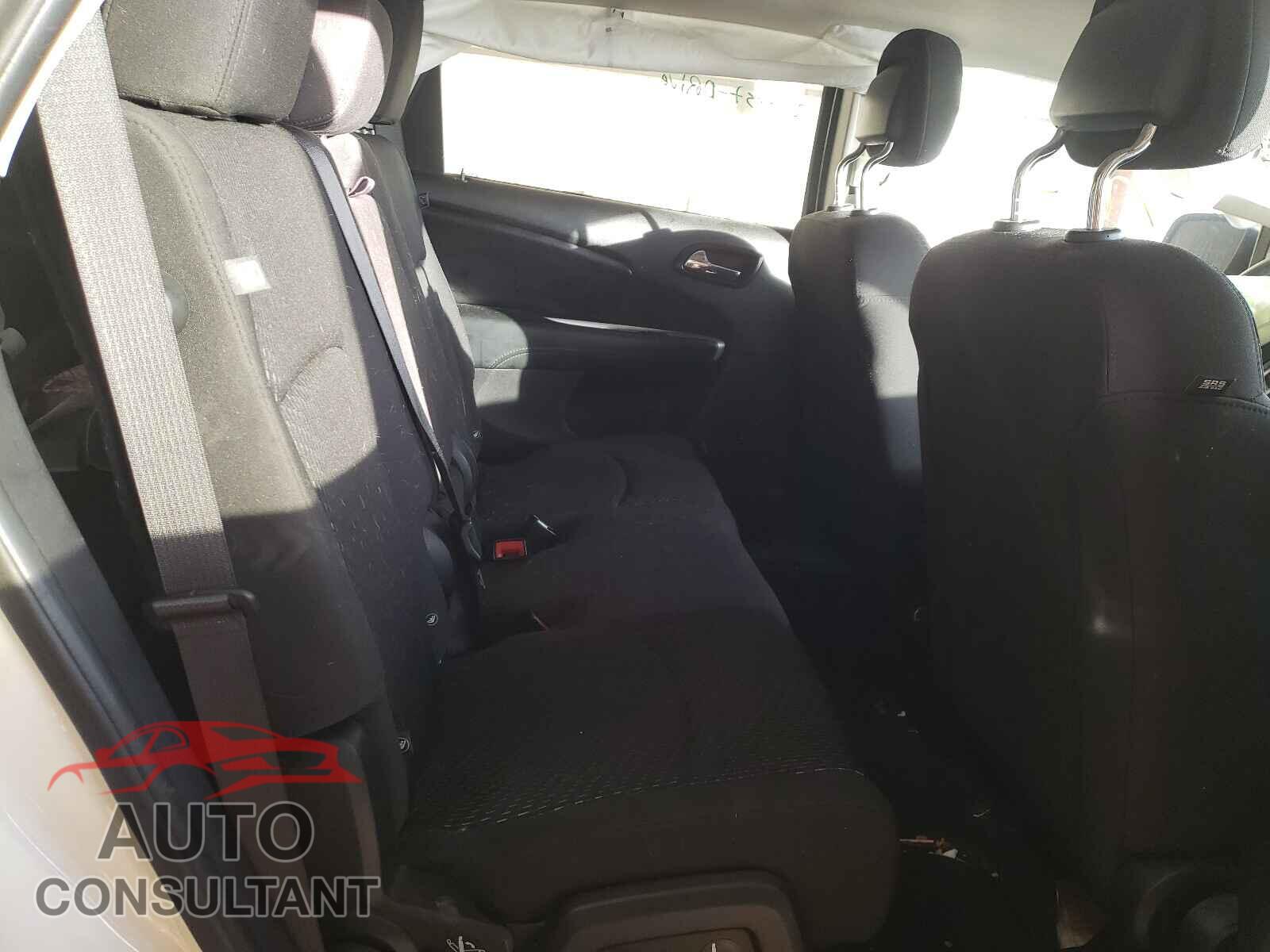 DODGE JOURNEY 2018 - 3C4PDCBB4JT218966