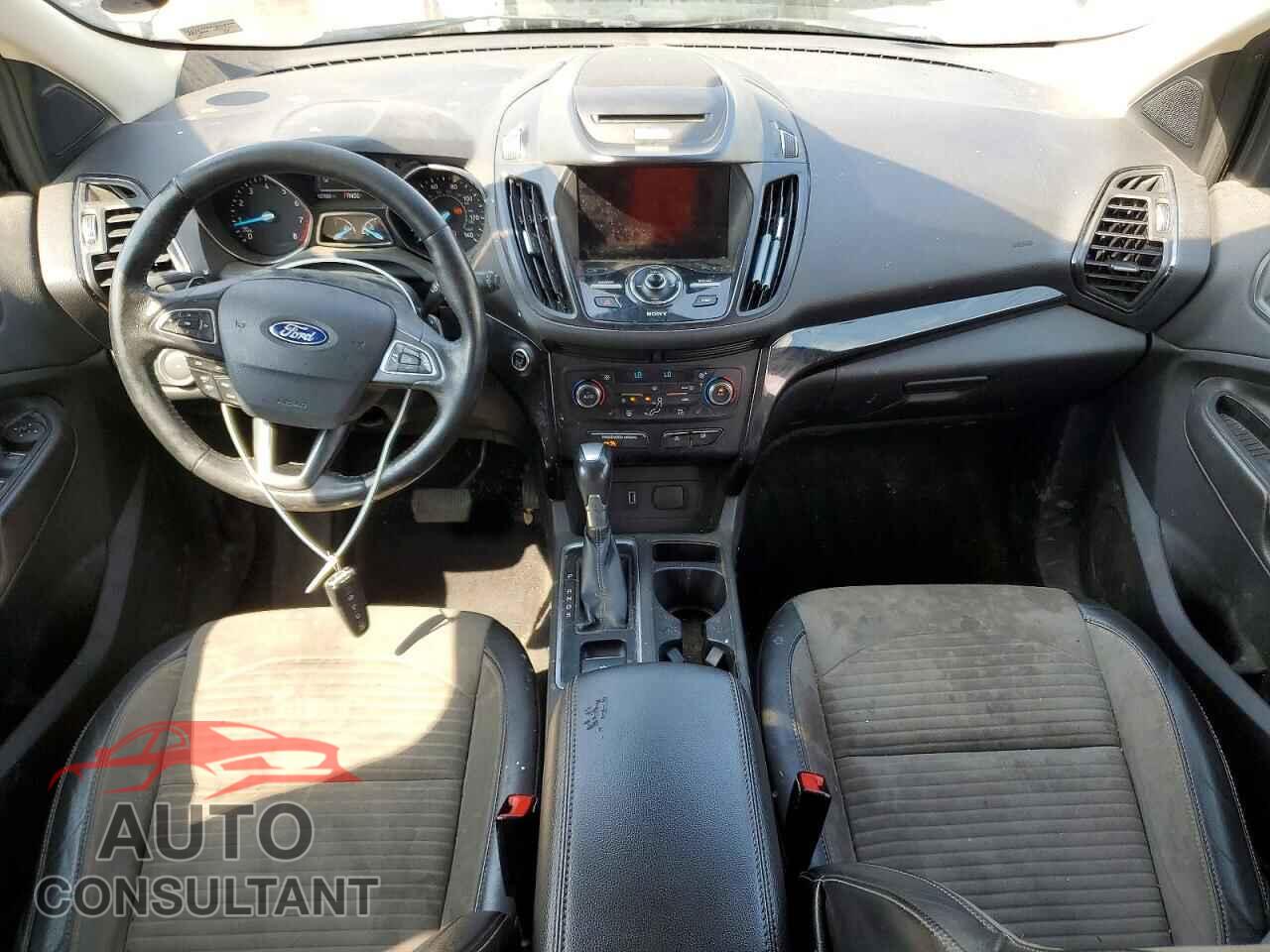 FORD ESCAPE 2017 - 1FMCU9JDXHUE56868