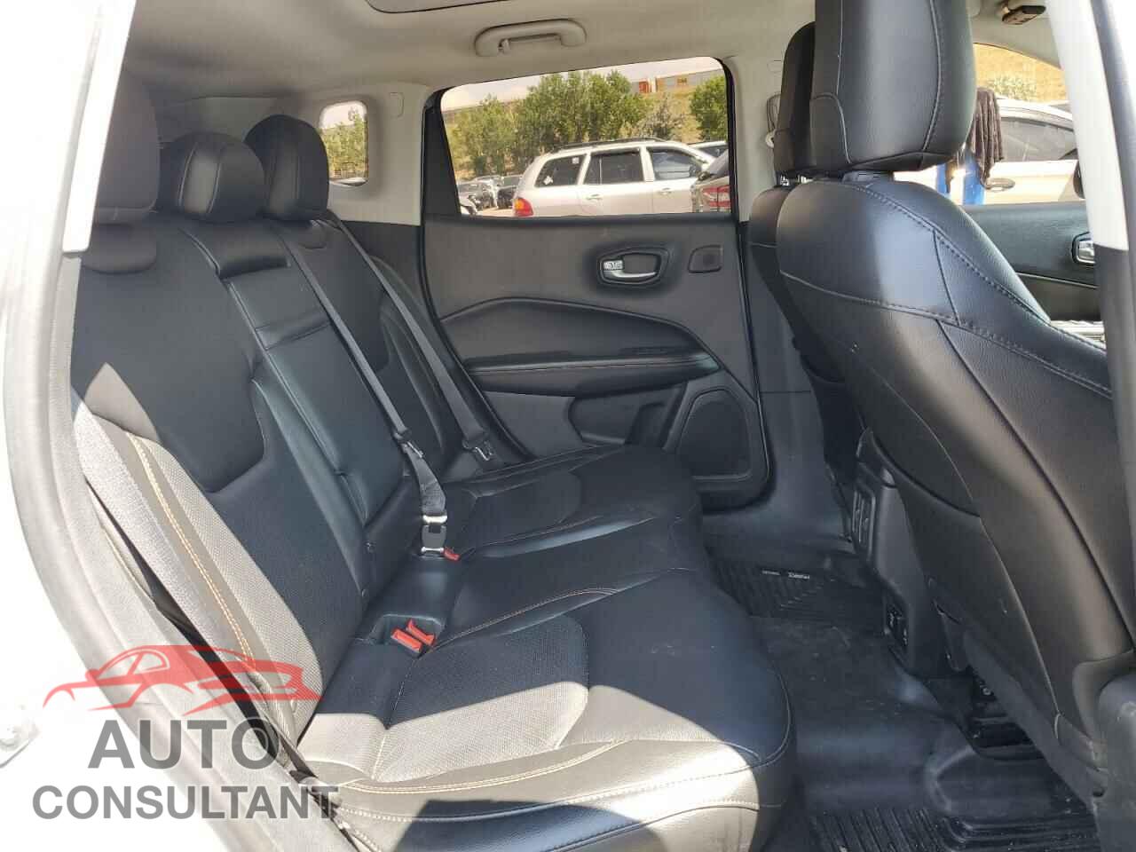 JEEP COMPASS 2018 - 3C4NJDCB9JT177268