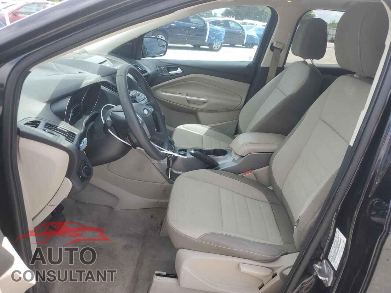 FORD ESCAPE 2013 - 1FMCU0G9XDUC03428
