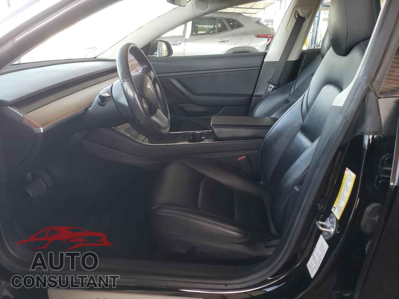 TESLA MODEL 3 2019 - 5YJ3E1EA4KF395374