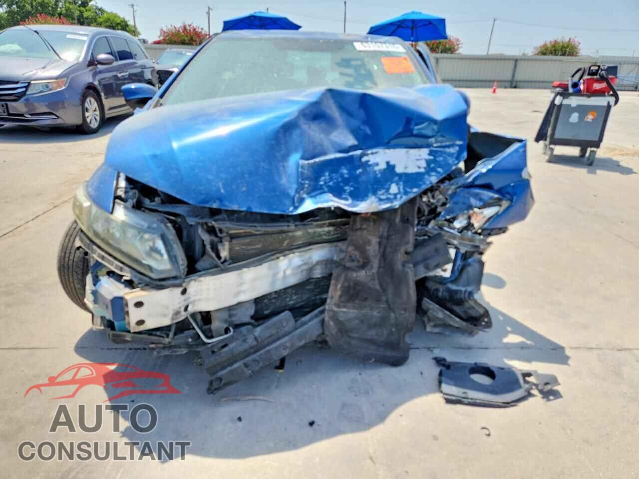 HONDA CIVIC 2013 - 2HGFB2F56DH566525