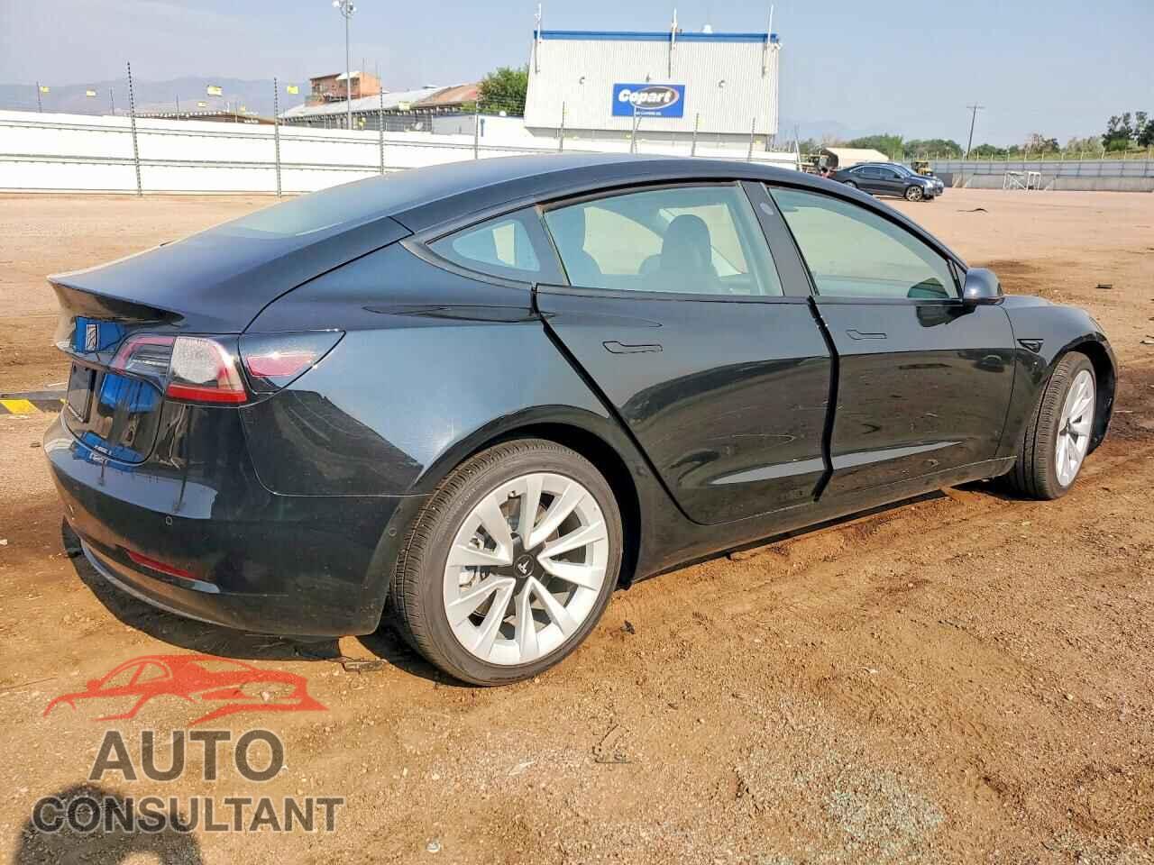 TESLA MODEL 3 2022 - 5YJ3E1EB8NF129403