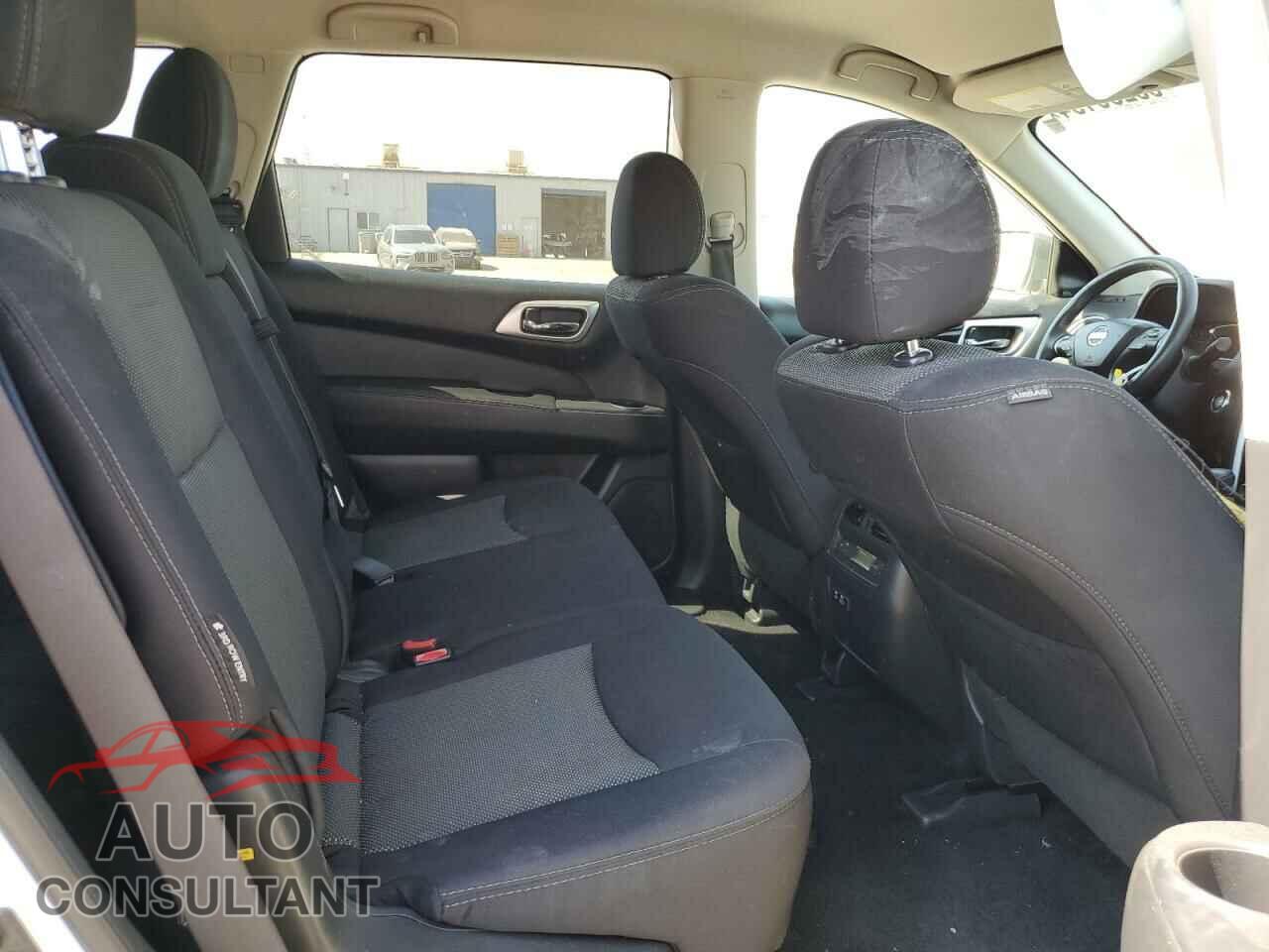 NISSAN PATHFINDER 2019 - 5N1DR2MN7KC596357