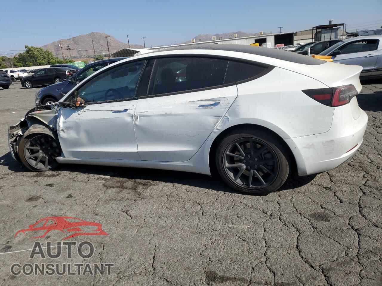 TESLA MODEL 3 2018 - 5YJ3E1EB2JF085313