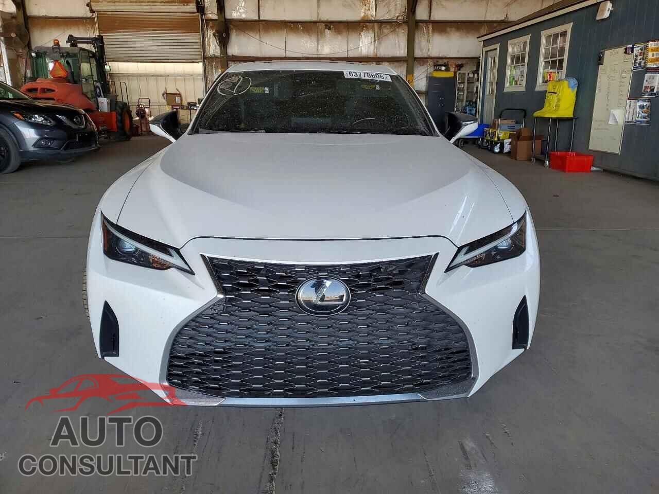 LEXUS IS 2021 - JTHC81F2XM5047094