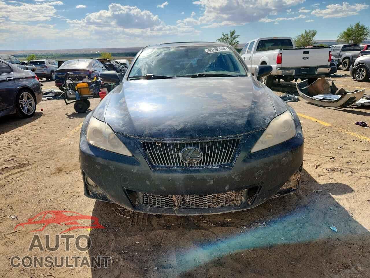 LEXUS IS 2013 - JTHCF5C25D5061566