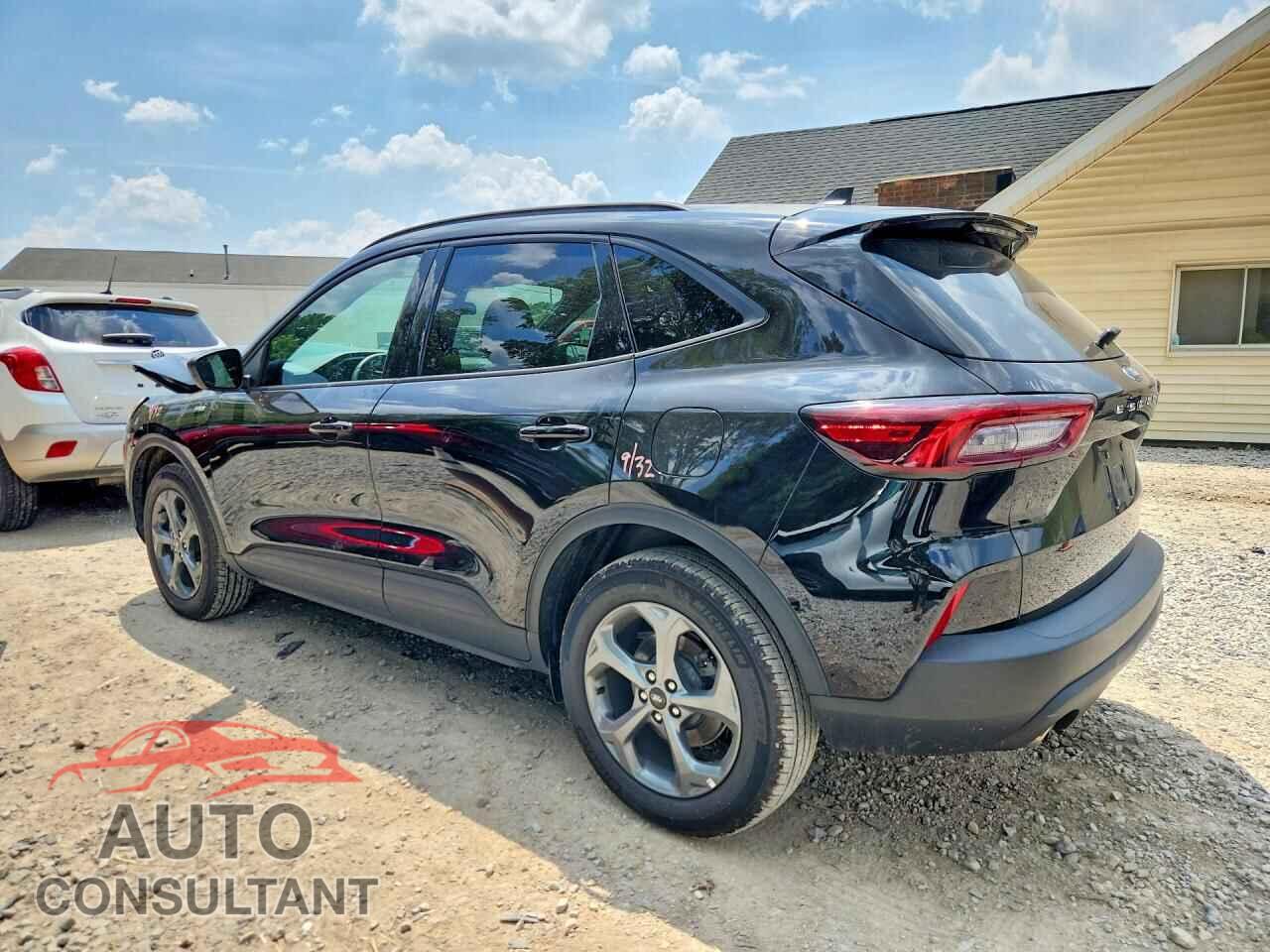 FORD ESCAPE 2025 - 1FMCU9MN3SUB12956