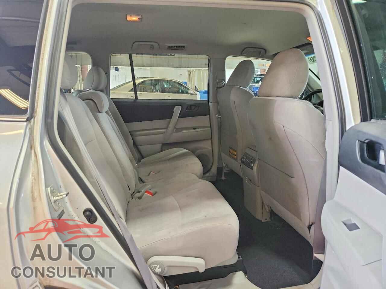 TOYOTA HIGHLANDER 2013 - 5TDBK3EH8DS192614