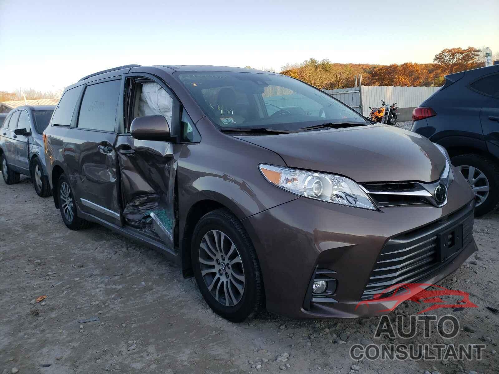 TOYOTA SIENNA 2018 - 5TDYZ3DC4JS954232