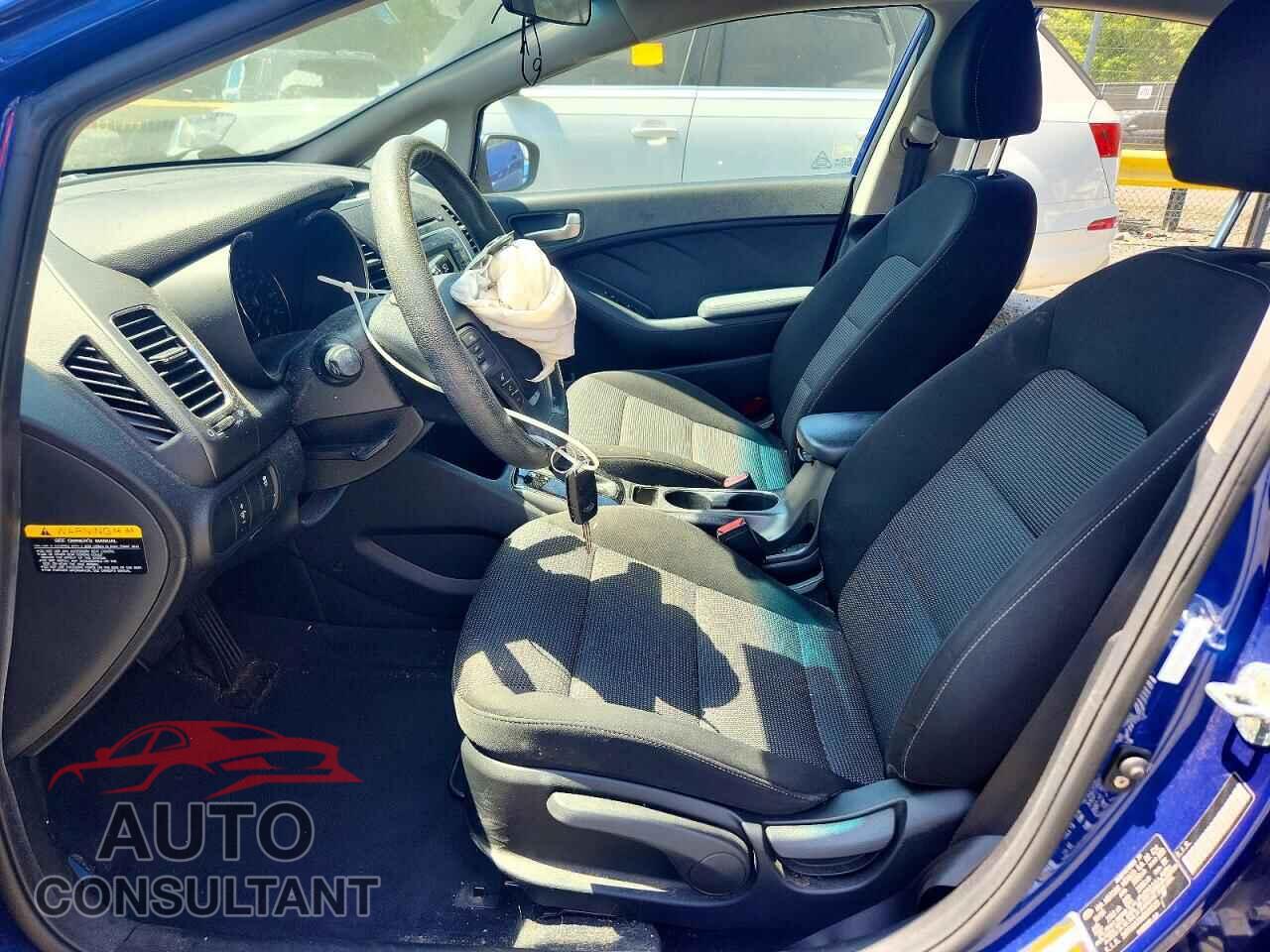 KIA FORTE 2017 - 3KPFK4A70HE076523