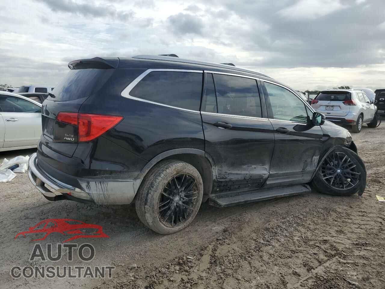 HONDA PILOT 2017 - 5FNYF6H06HB020176