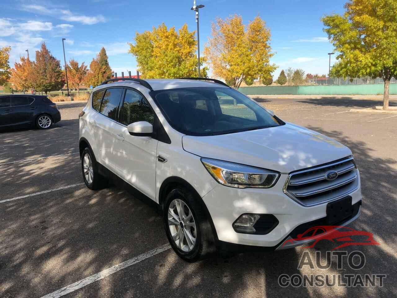 FORD ESCAPE 2018 - 1FMCU0GD4JUC20631