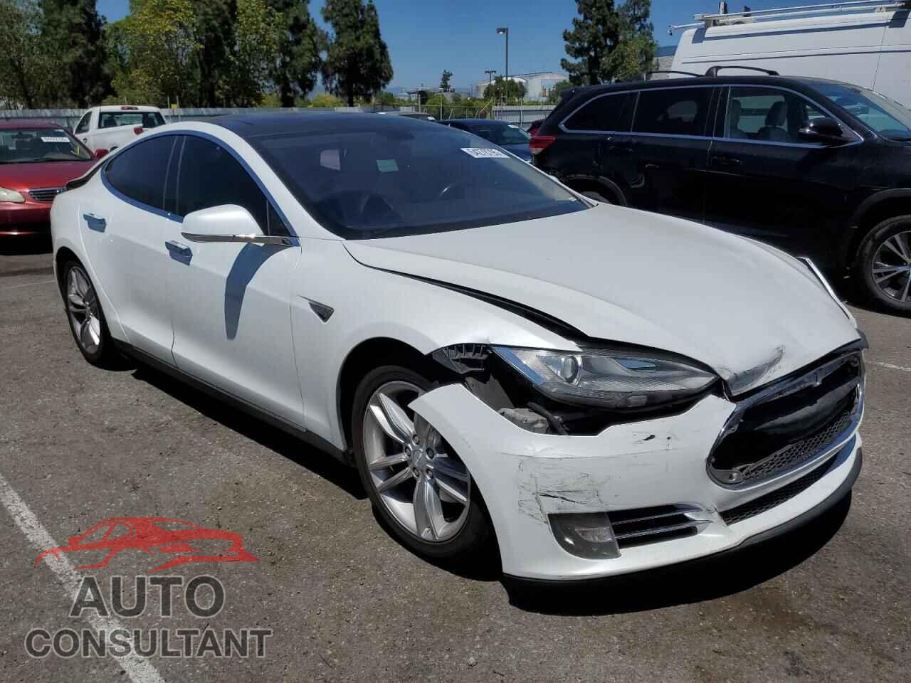 TESLA MODEL S 2013 - 5YJSA1CN3DFP05871