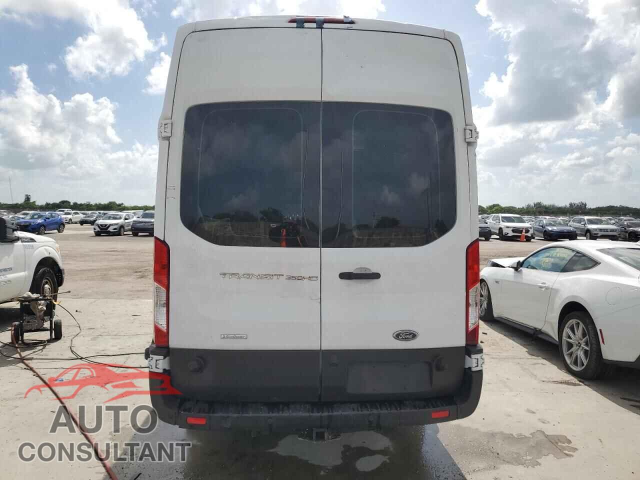 FORD TRANSIT 2017 - 1FTBF4XG3HKB35152