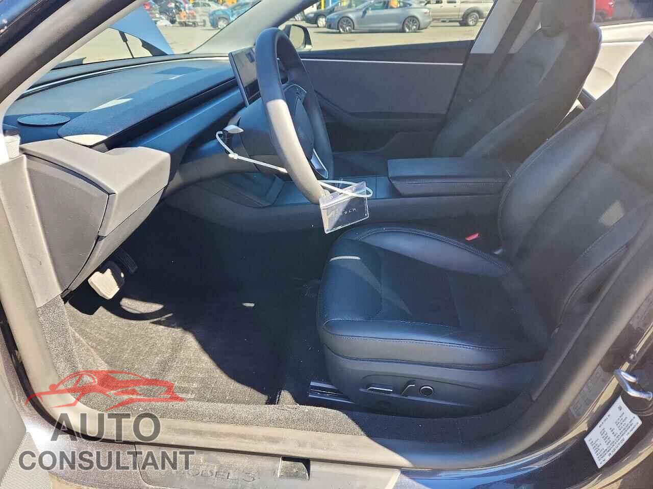 TESLA MODEL 3 2026 - 5YJ3E1EA7TF122561