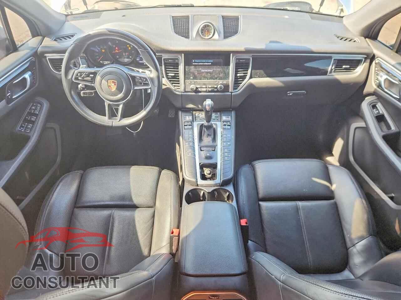PORSCHE MACAN 2017 - WP1AA2A53HLB83300