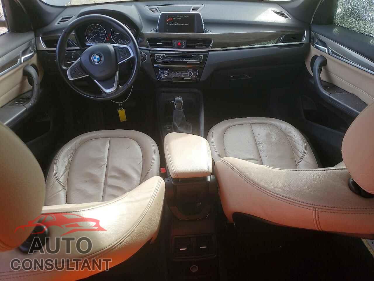 BMW X1 2017 - WBXHT3C33H5F68426