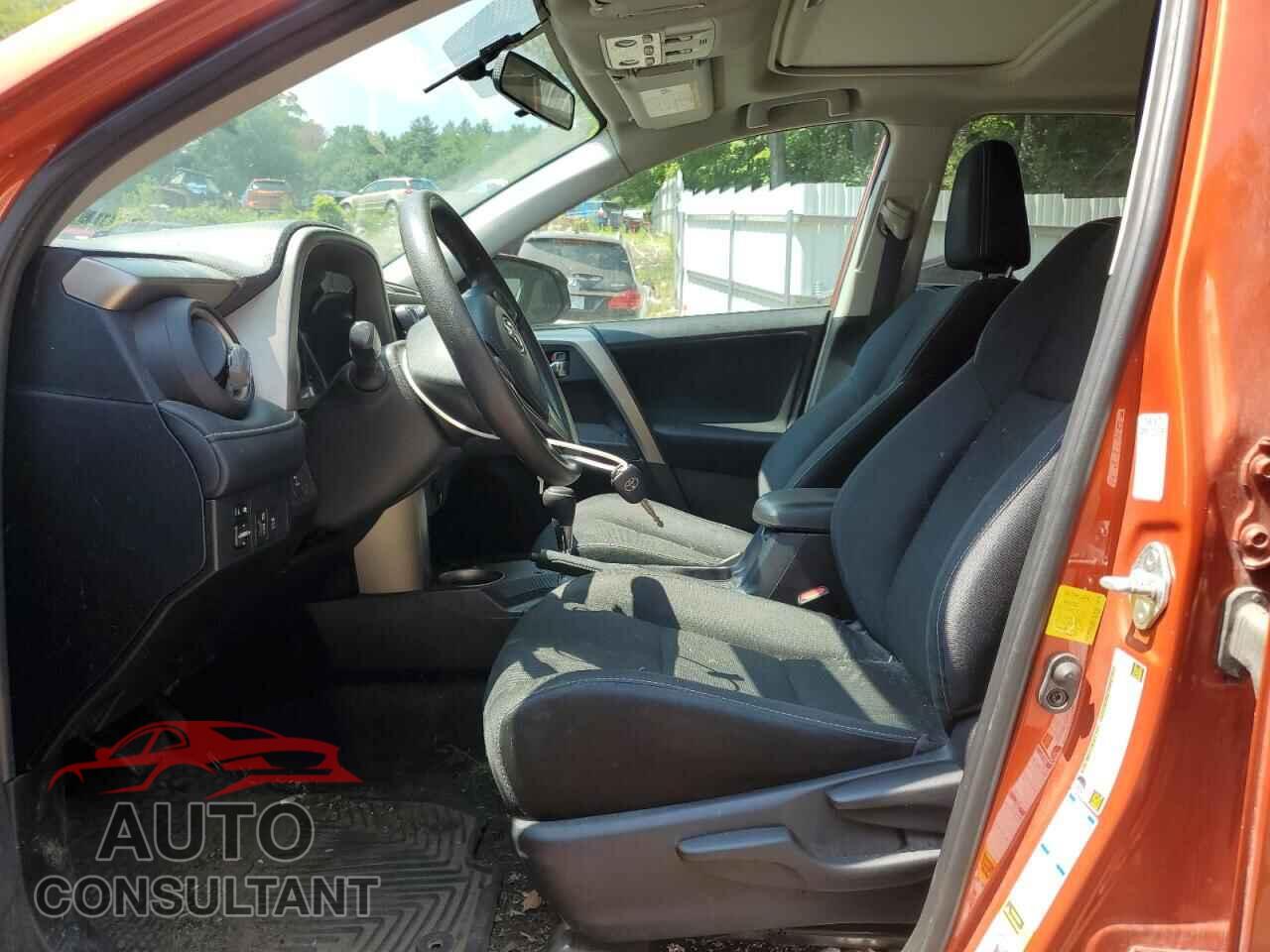 TOYOTA RAV4 2015 - 2T3RFREV8FW282052