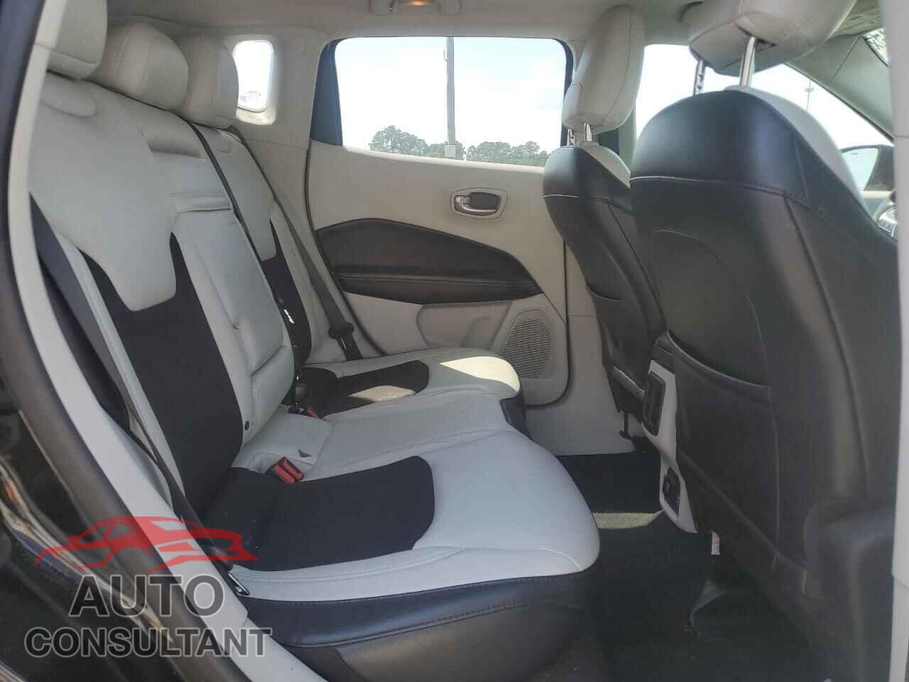 JEEP COMPASS 2018 - 3C4NJCBB2JT462891