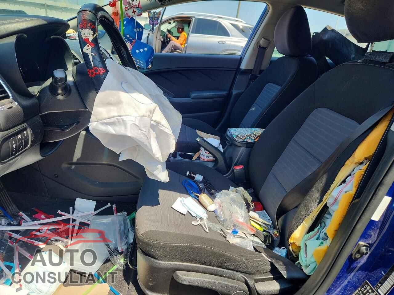 KIA FORTE 2017 - 3KPFL4A78HE128459