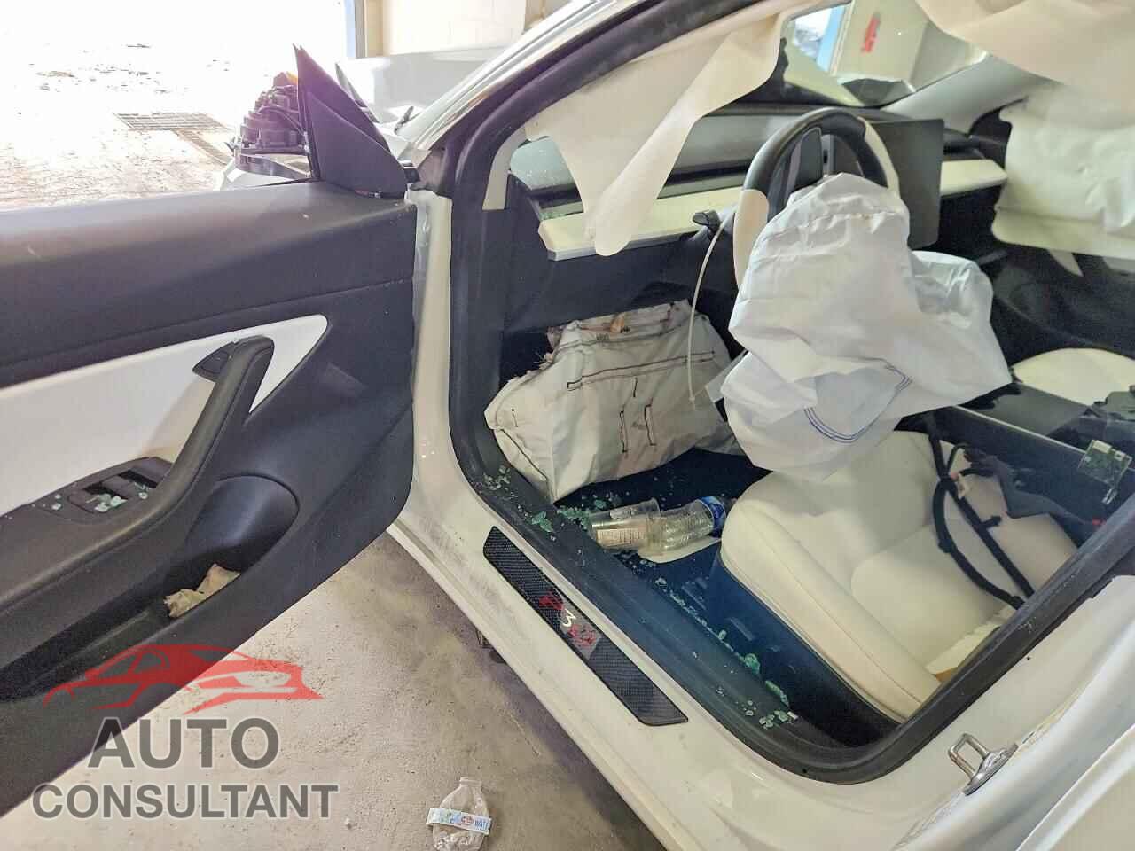 TESLA MODEL 3 2020 - 5YJ3E1EC3LF742826
