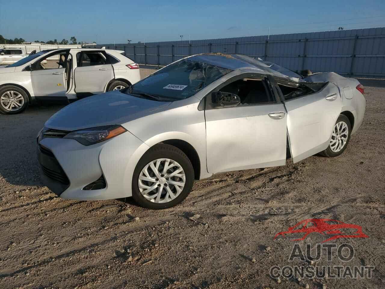 TOYOTA COROLLA 2018 - 5YFBURHE9JP772327