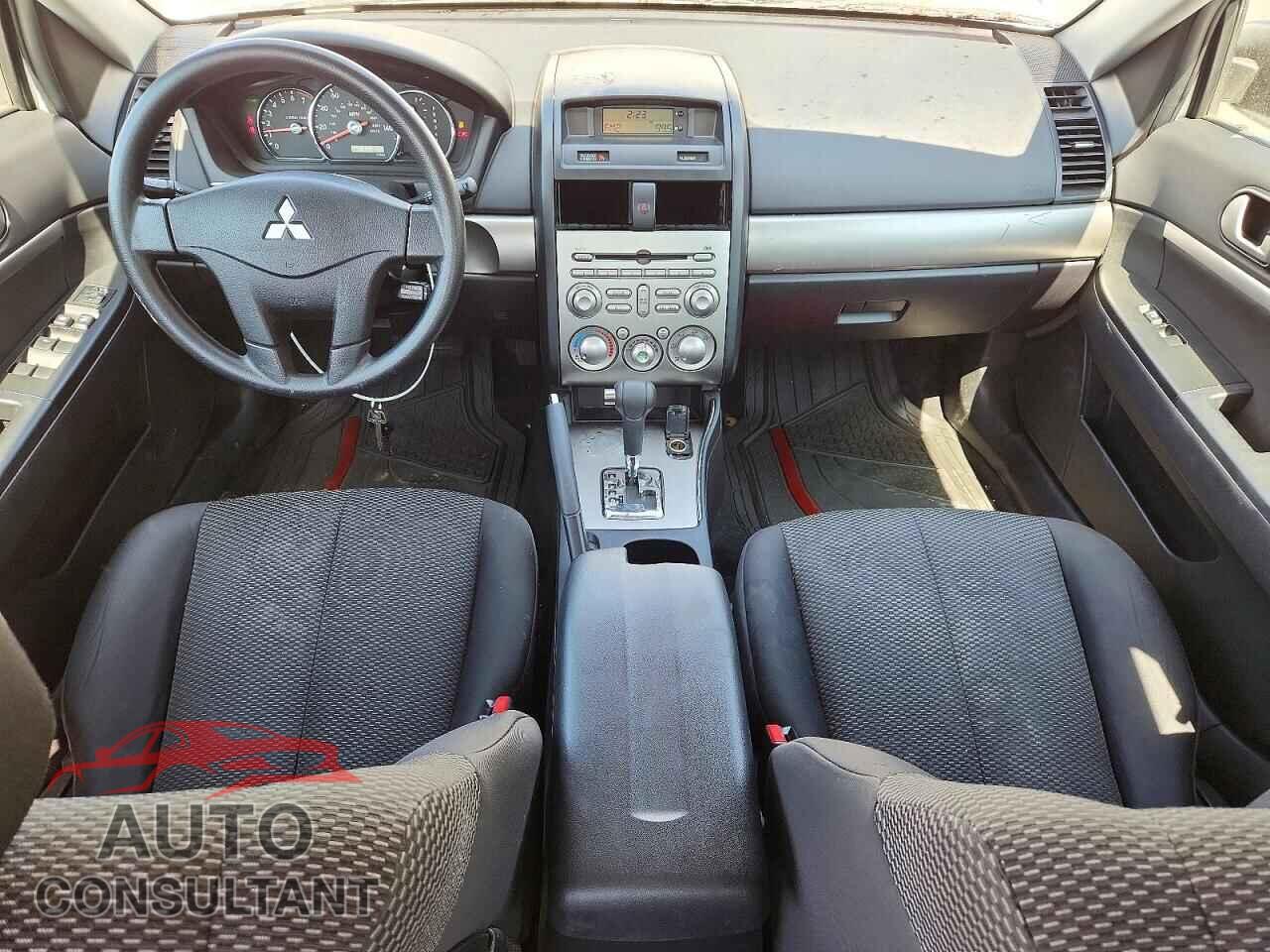 MITSUBISHI GALANT 2012 - 4A32B2FFXCE010517