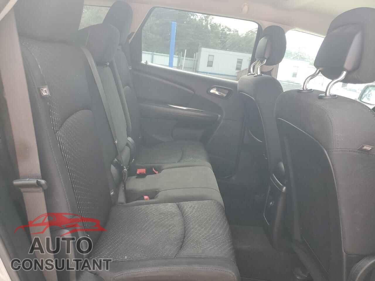 DODGE JOURNEY 2015 - 3C4PDCBG8FT542408