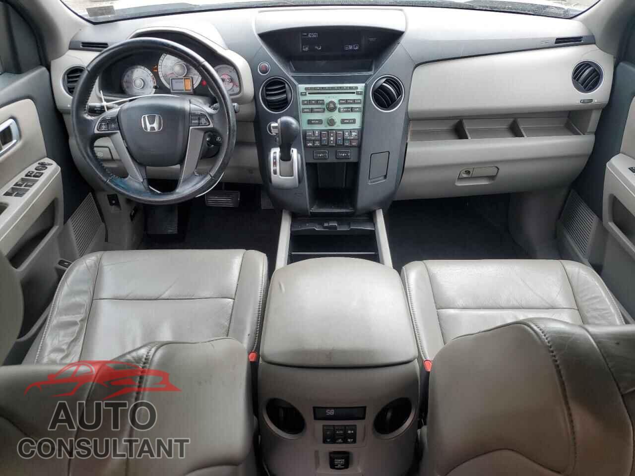 HONDA PILOT 2011 - 5FNYF4H56BB090980