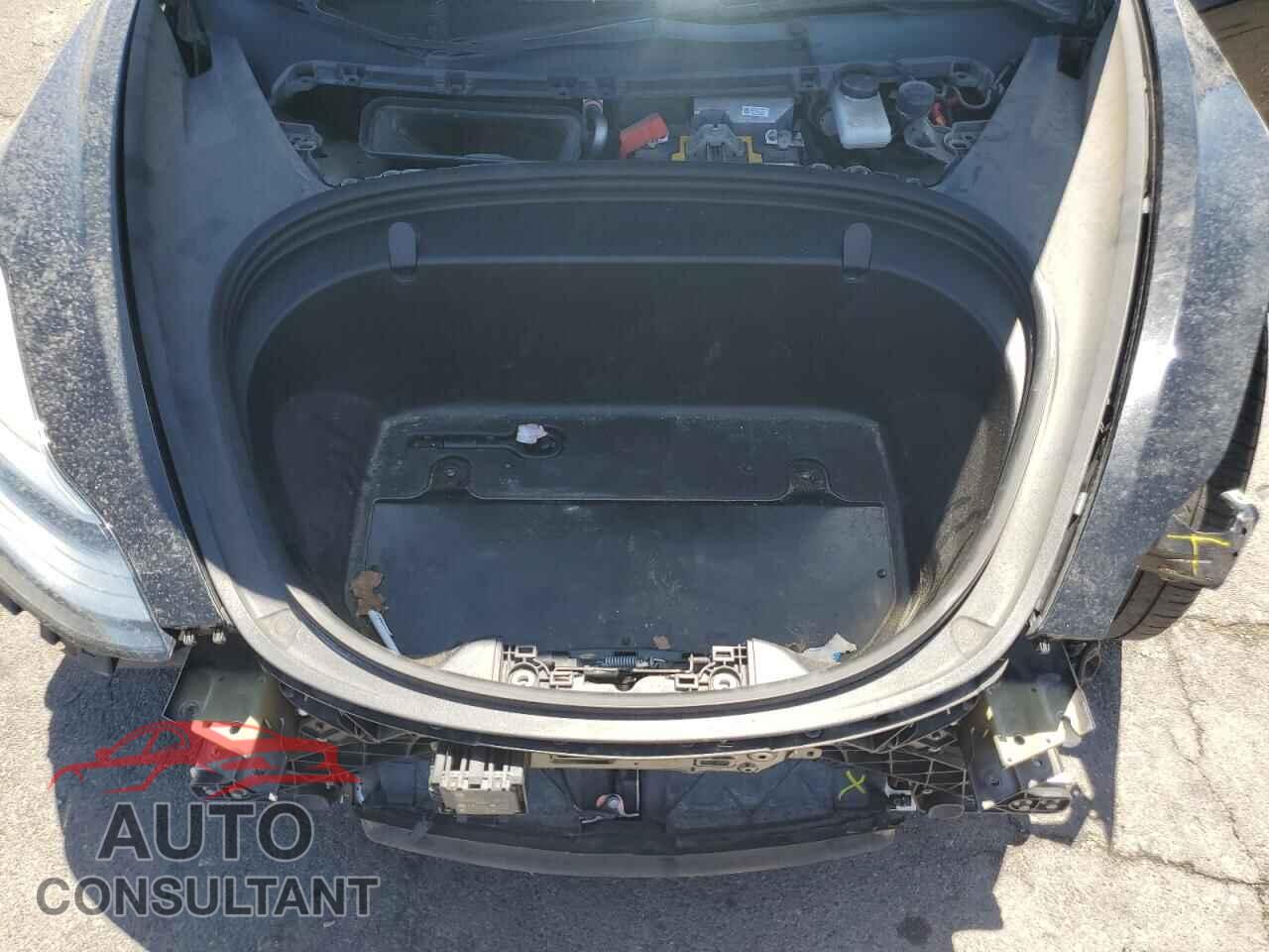TESLA MODEL 3 2019 - 5YJ3E1EAXKF297983