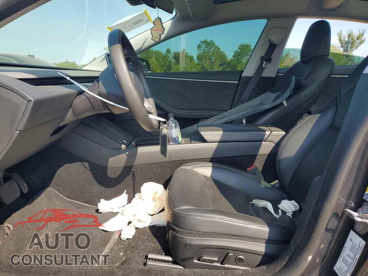 TESLA MODEL 3 2024 - 5YJ3E1EB4RF758582