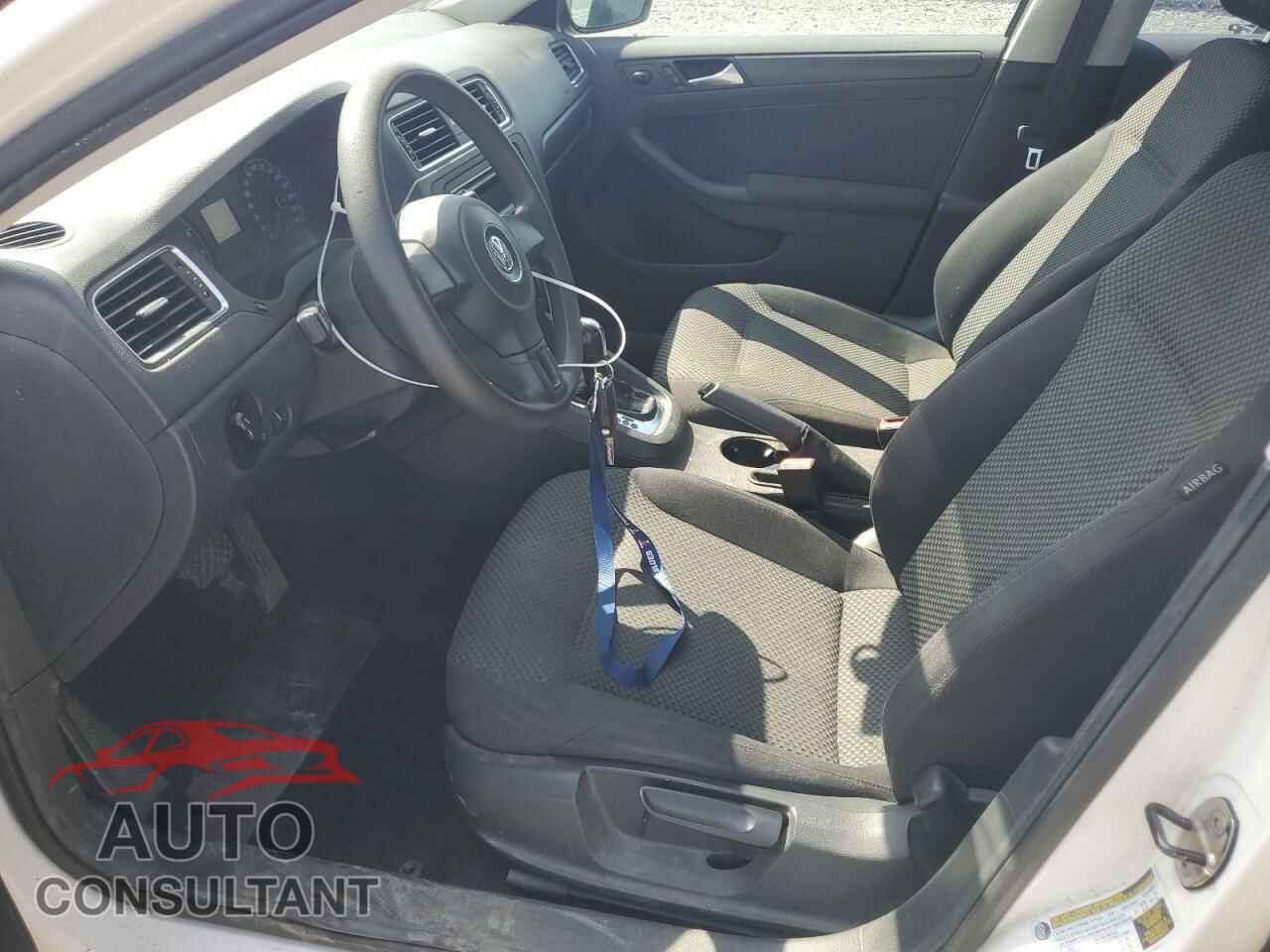 VOLKSWAGEN JETTA 2012 - 3VW2K7AJ5CM422024