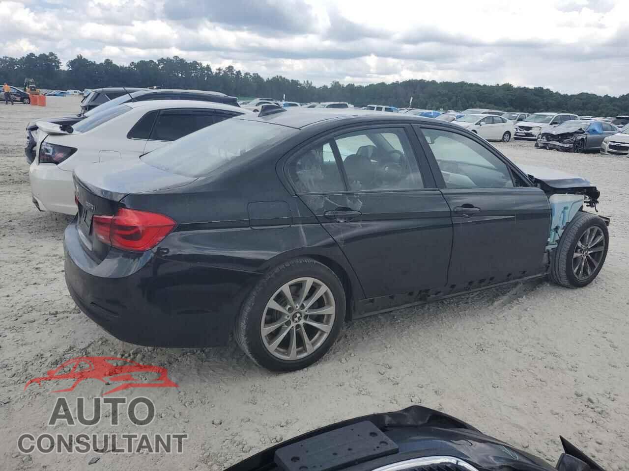 BMW 3 SERIES 2016 - WBA8E1G56GNU12218