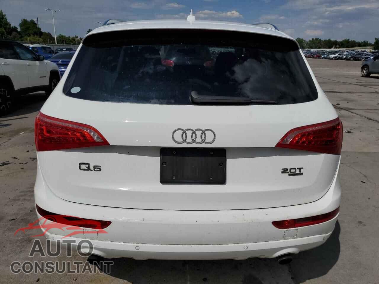 AUDI Q5 2012 - WA1LFAFP8CA070456