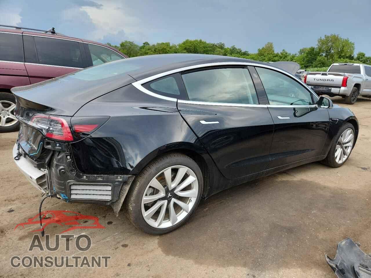 TESLA MODEL 3 2019 - 5YJ3E1EB0KF388723