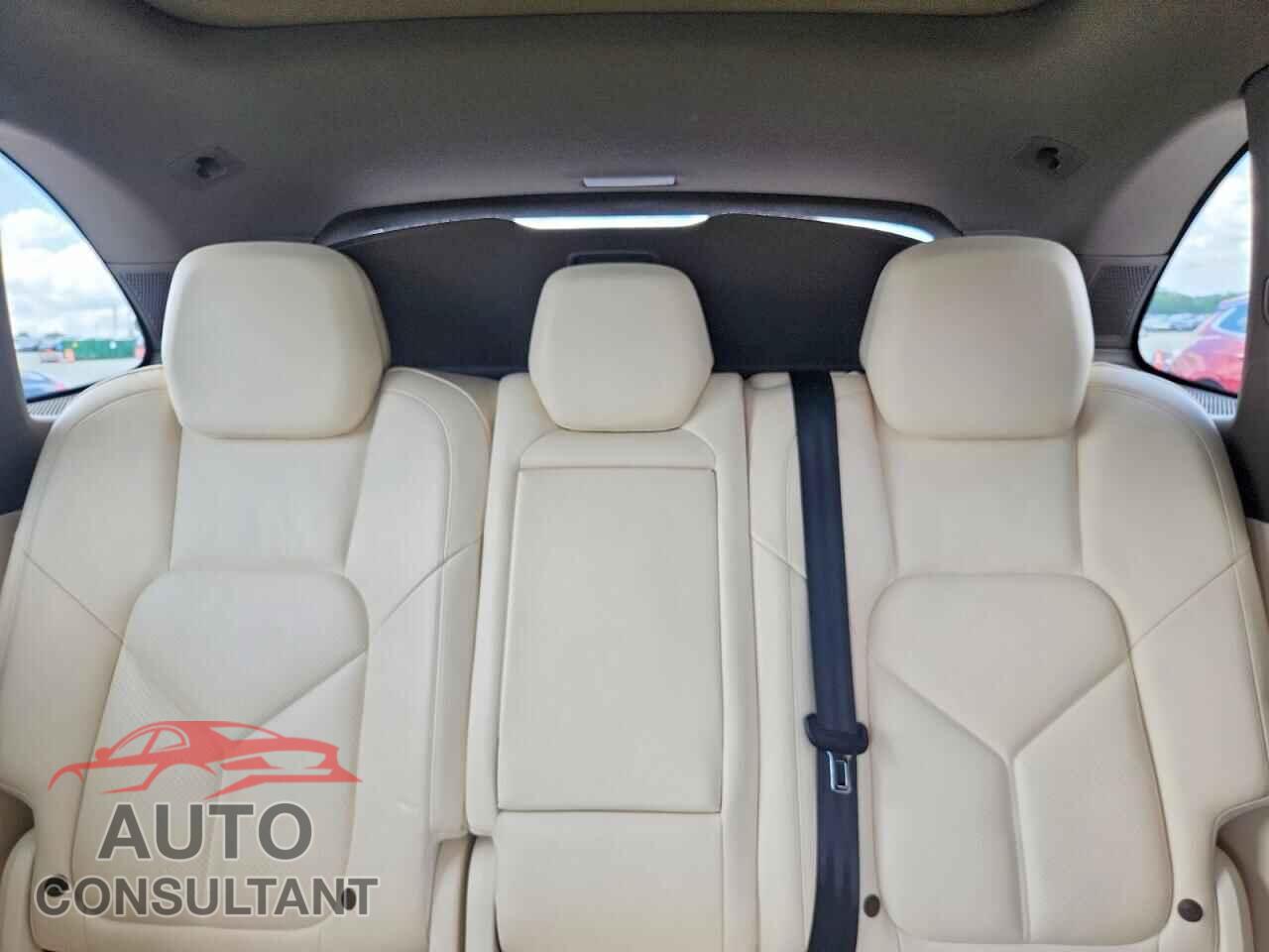 PORSCHE CAYENNE 2012 - WP1AB2A26CLA46086