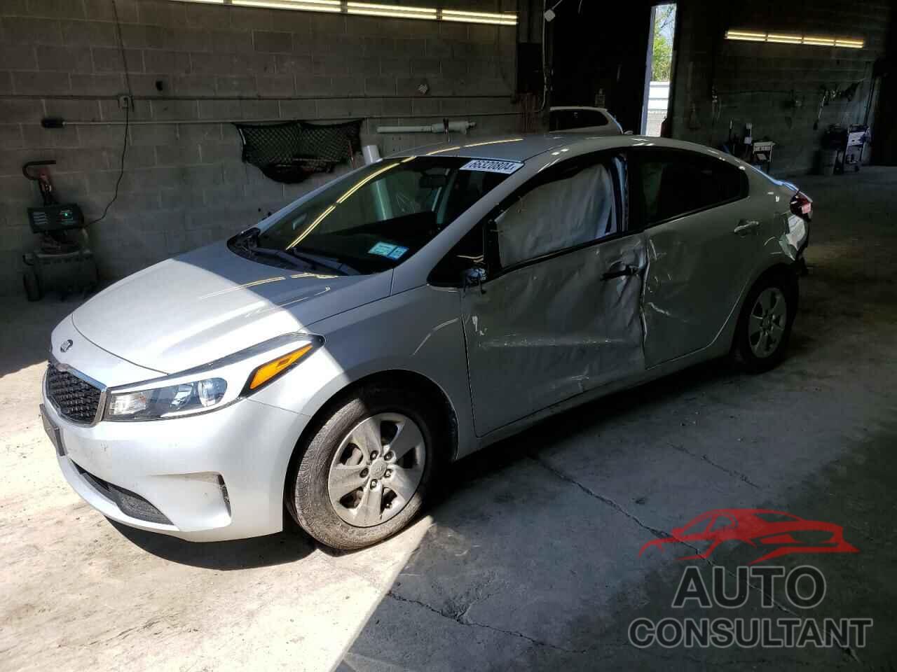 KIA FORTE 2018 - 3KPFK4A74JE192801