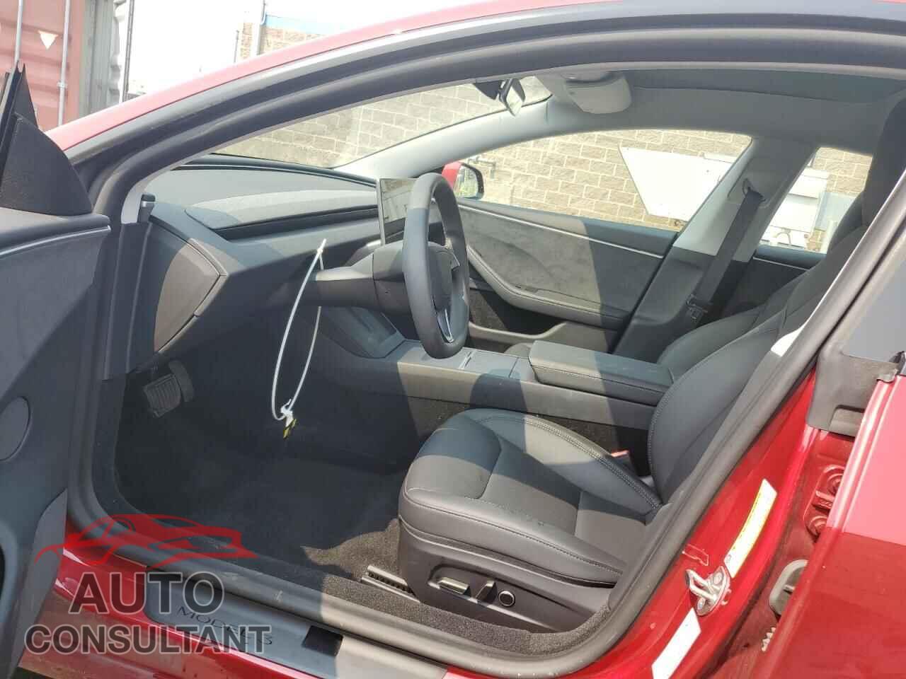 TESLA MODEL 3 2024 - 5YJ3E1EB1RF829933