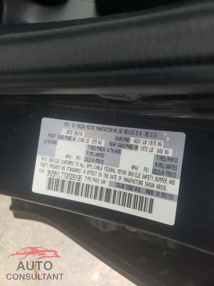 MAZDA 3 2016 - 3MZBM1L77GM329195