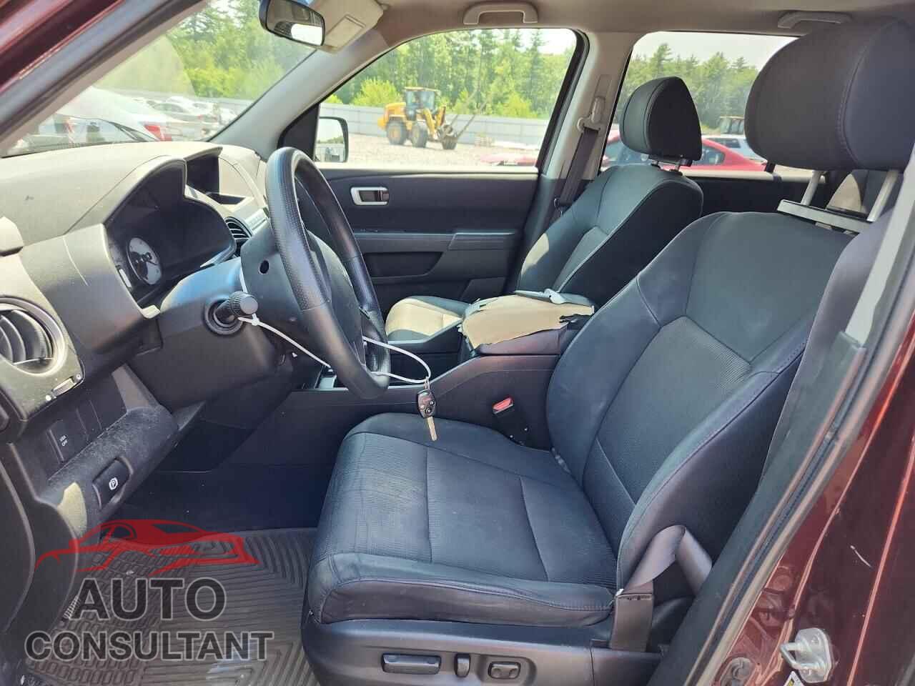 HONDA PILOT 2011 - 5FNYF4H4XBB012435
