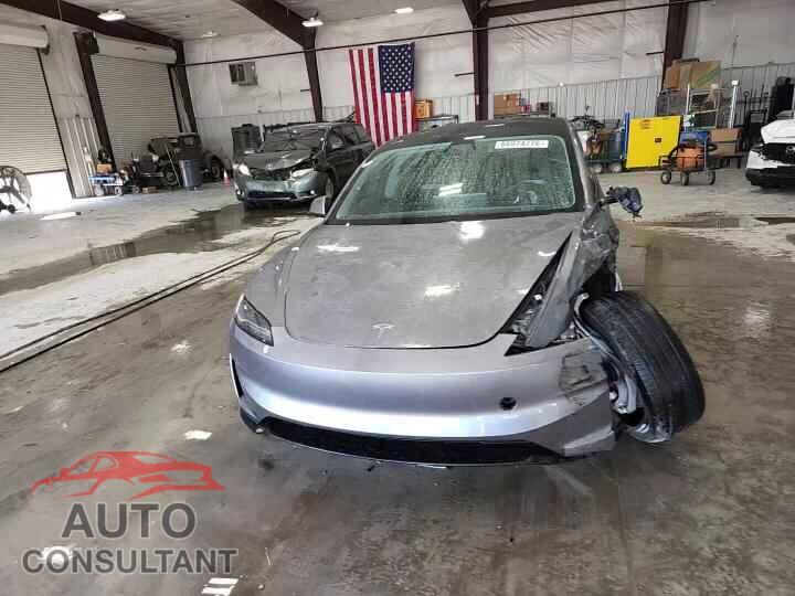 TESLA MODEL 3 2024 - 5YJ3E1ET3RF900770
