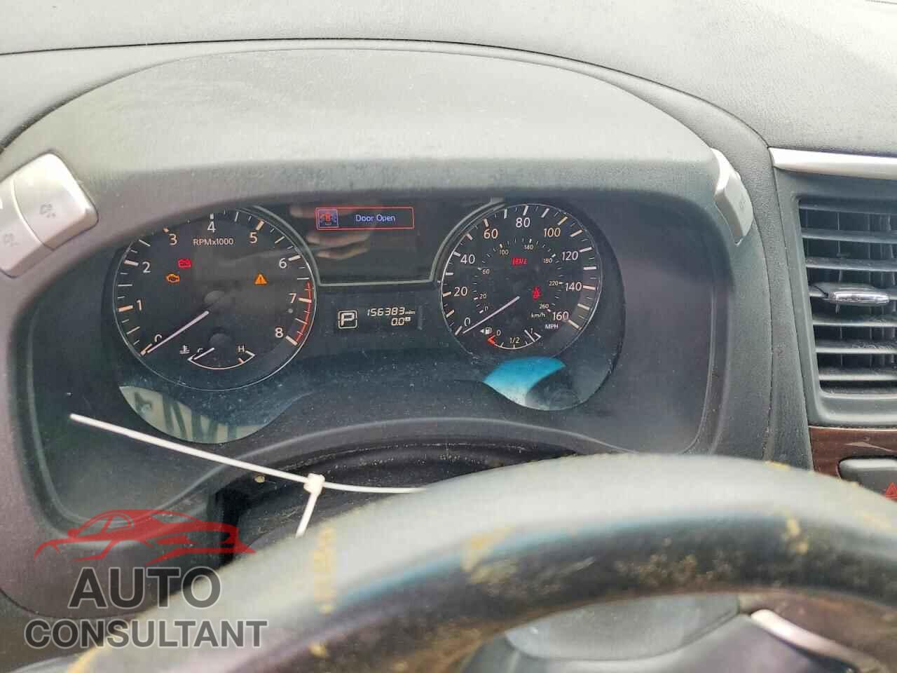 NISSAN PATHFINDER 2014 - 5N1AR2MM2EC612933