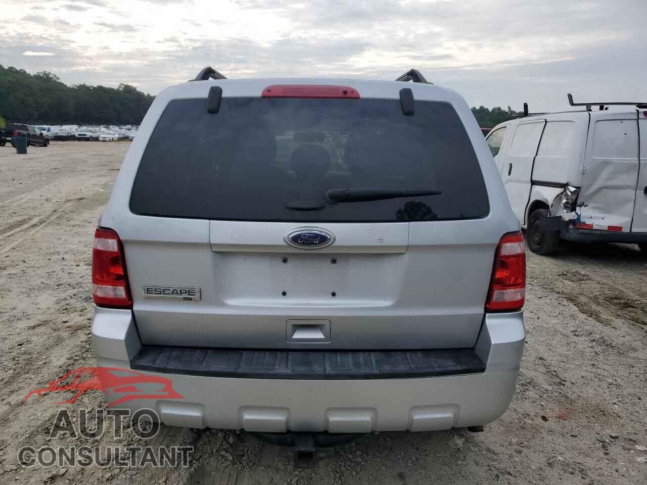 FORD ESCAPE 2011 - 1FMCU0D70BKB57183
