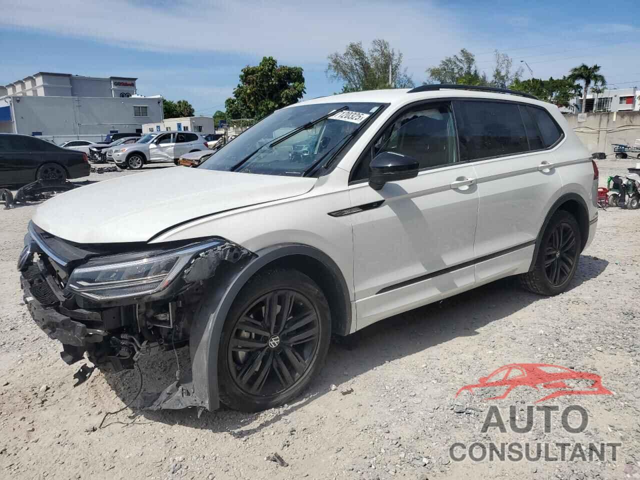 VOLKSWAGEN TIGUAN 2022 - 3VVCB7AX3NM028036